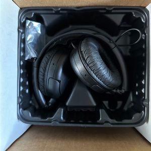 Sony MDR-NC8 Noise Cancelling Headphones